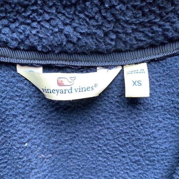 Vineyard Vines 1/2 zip - Picture 2 of 3